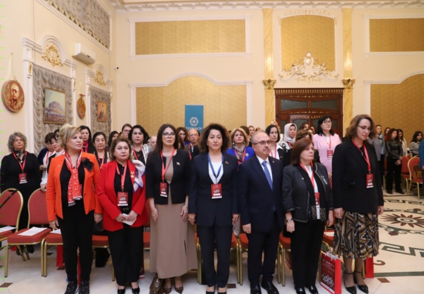 BAKÜ’DE TÜRK DÜNYASININ ÖNCÜ VE GİRİŞİMCİ KADINLARI BULUŞTU II. Uluslararası Türk Dünyasında Kadın Çalıştayı büyük ilgi gördü