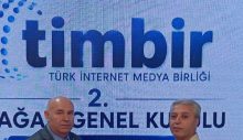 Duayen Gazeteci Adil Koçalan’a Etibar Həsənzadə’nin Eserleri Takdim Edildi